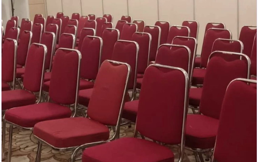Sewa Susun Bangku Futura untuk pelatihan di kantor Anda atau outdoor venue.